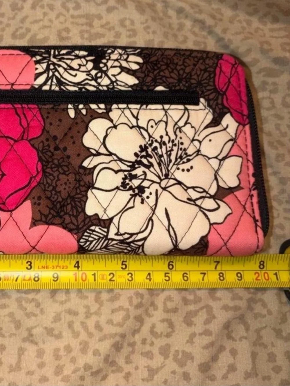 Vera Bradley Wallet Zip Around Retired Mocha Rouge Pattern Chocolate Pink New - Picture 6 of 7